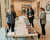 008-schule des zuhoerens